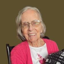 Holly Amstutz's Instagram, Twitter & Facebook