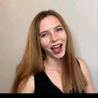 Hayley Snelling's Instagram, Twitter & Facebook