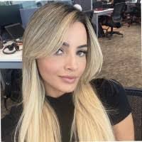 Amanda Yslas's Instagram, Twitter & Facebook