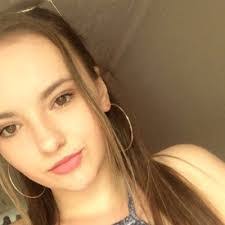 Lily Tanner's Instagram, Twitter & Facebook