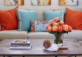 Mavi renk insan doğasını olumlu yönde etkileyen renklerin arasında sayılmaktadır. Dekorasyonda Turuncu Renk Ile Uyumlu Renkler Renkler Dekor Dekorasyon