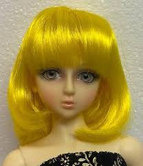 Monique Wig Collection "PINKY" chin length bob BRIGHT YELLOW sz 9-10 new  MINT