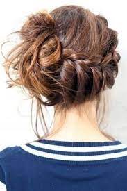 Un Chignon Tresse So Chic Qui Vous Attirera Certainement Bien Of The Compliment Hair Styles 2018 Hair Styles Messy Hairstyles Beautiful Hair