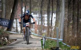 Le britannique thomas pidcock (21 ans) s'est offert ce lundi son premier titre olympique de vtt, au terme d'une thomas pidcock devance le suisse matias flueckiger et l'espagnol david valero. Infos Velo Les Choix Materiels De Tom Pidcock