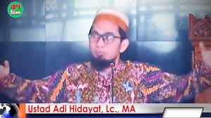 Umur 36 tahun) adalah seorang ulama asal indonesia yang dapat menguasai isi kitab suci alquran beserta letak barisnya. Diary Ustadz Adi Hidayat Home Facebook
