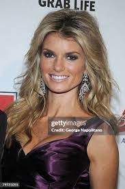 Melissa Coy's Instagram, Twitter & Facebook