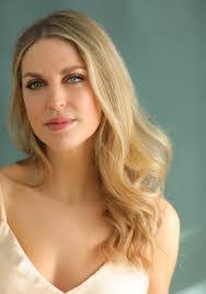 Gillian Temple's Instagram, Twitter & Facebook