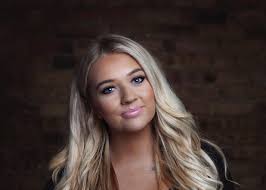 Meet the Man behind the Coolest New Concept in the West Loop: Daniel Janicek  of Salon DJ Hairtography, a one stop shop for Hair, Makeup and Headshots