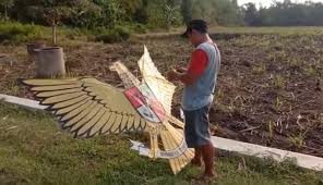 Download gambar layangan hd, cocok untuk desain. Cara Membuat Layangan Garuda Dengan Mudah Bulanbintang7 Com