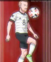 „natürlich sind unsere trikots knapper als die von männern. Deutschland 2020 Olympia Trikot Edition Enthullt Keine Drei Streifen Nur Fussball