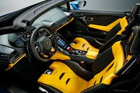 Overview the huracán evo spyder lets one experience the thrill of extreme driving. Lamborghini Huracan Evo Rwd Rasende Sonnenterrasse