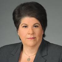 900+ "Láng" profiles