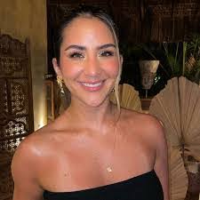 Brenda Melara's Instagram, Twitter & Facebook