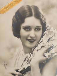 Brands that originated during this time are still in existence today, such as, max it wasn't until the 1920s that makeup really 'took off'. Discover Fabulous 1920s Makeup And How To Wear It