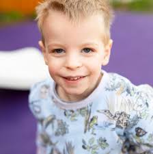 Loving little Leo lion