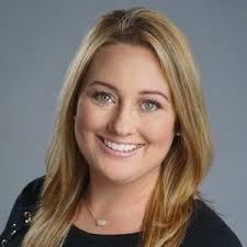 Candis Dunn's Instagram, Twitter & Facebook