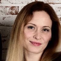 Sandra Heise's Instagram, Twitter & Facebook