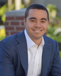 Kent Washington's Instagram, Twitter & Facebook