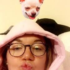 Phoebe Parrish's Instagram, Twitter & Facebook