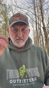 Folks: I wouldn’t have felt right without bringing one of marlin “Don  Watkins “ fiddle boxes back home from Nashville! This one in a gorgeous  spalted mango & topped off with an ironwood paddle! Have a ...