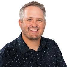 Chris Hyer's Instagram, Twitter & Facebook