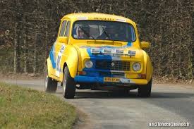 La 4l De La Soupe Aux Choux Louis De Funes Http Www Autourdelouisdefunes Fr Renault R4 Renault Voiture De Rallye