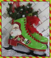 Epingle Par Suzie Fournier Sur Peinture Sur Patin Decoration Noel Deco Noel Peinture Decorative