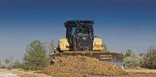 With more than a dozen models of dozers in the herc rentals' fleet, no job is too tough for these bulls. Gj Swmzil6linm