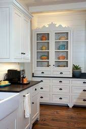 Check spelling or type a new query. Benjamin Moore Oc 13 Soft Chamois Design Ideas Pictures Remodel And Decor Kitchen Design Traditional Kitchen Design Interior Design Kitchen