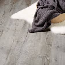 Revetement De Sol Stratifie A Clipser Ep 8 Modele Brisbane Decor Imitation Chene Gris Brut Nervure Long 1 286 Sol Stratifie Revetement Sol Stratifie