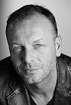 Hugo Speer's Instagram, Twitter & Facebook