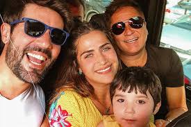 Segundo o colunista ricardo feltrin, do uol, marcius melhem teria mudado após ter assumido o cargo de. Filha De Leonardo Compartilha Encontro Do Cantor Com Neto Matando A Saudade Jovem Pan