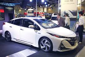 prius phv modellista 新型プリウスphvをベースにしたカスタマイズモデル prius phv concept modellista ver を発表 東京オートサロン2017で実車を公開しました プリウスphv プリウス ハイブリッドカー