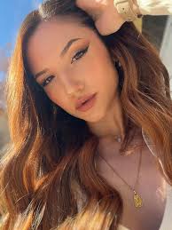 Mérida💜 un año de Amor y mucho más... Gracias Sis por darme tanto y estar  siempre, my twin baby @lilo_valero 😘 . Salud, Amor, Alegría y una larga  vida Mi Niña Bonita. #