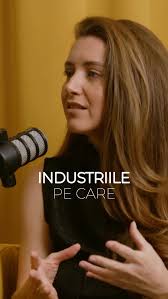 Comunicarea face parte din procesul de educație a unui brand. La fel și  curajul de a spune clar 𝐂𝐈𝐍𝐄 ești., Într-un interviu cu @ana.nicolescu,  @mirelasolomon