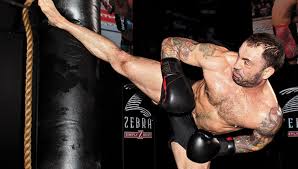 He dislikes the win bonus idea and claims the fighter should. Joe Rogan Net Worth 2020 Muti Millionaire Comedian Top Podcaster