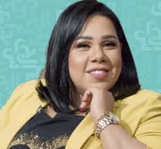 لم تتمالك الفنانة شيماء سيف دموعها في حفل زفافها عندما استمعت لأغنية بنتي للفنان مدحت صالح، لتحتضن والدتها وترقصان سوياً رقصة هادئة على لحنها. Ø²ÙˆØ¬ Ø´ÙŠÙ…Ø§Ø¡ Ø³ÙŠÙ ÙŠØªÙˆØ³Ù„ Ø¥Ù„ÙŠÙ‡Ø§ Ù…Ø¬Ù„Ø© Ø§Ù„Ø¬Ø±Ø³