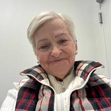 Paula Eck (@EclPaula33146)