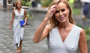 Amanda holden was born on february 16, 1971 in bishop's waltham, hampshire, england as amanda louise holden. Amanda Holden Braless Bgt Star Exposes A Little Too Much In Dress From Own Collection Celebrity News Showbiz Tv Express Co Uk