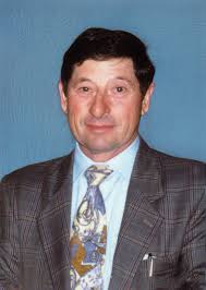 È mancato all'affetto dei suoi cari MENTORE PORTIOLI di anni 85 Ne danno il  triste annuncio i figli Chiara e Luca, il genero Angelo, i cari nipoti  Damiano e Flavio, il fratello