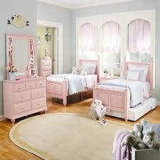 Pembe Ranzali Sik Genc Odasi Modelleri Yatak Odasi Tasarimlari Yatak Dekoru Antik Tasarim Yatak Odalari
