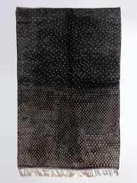 Beni Zeyn Midnight Black Beige In 2020 Beni Rugs Natural Wool Midnight Black