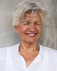 Ich glaube, dass man überhaupt nie zu alt sein kann, denn Alter bedeutet…