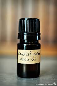 This recipe is so easy to make and works just as well as store bought cuticle oil! Jojoba Almond Cuticle Oil Humblebee Me