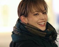 宝塚 おしゃれまとめの人気アイデア pinterest zuma ショート 美人 もみあげ 短い髪のためのヘアスタイル