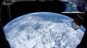 Maybe you would like to learn more about one of these? Faites Un Tour De La Terre A Bord De La Station Spatiale Internationale