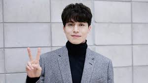 I wish dong wook and kim beom will have a drama together. About Lee Dong Wook Profile Family Dramas Movies Tv Shows And Plastic Surgery Channel K