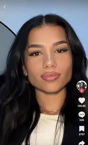 Aisha Mian's Instagram, Twitter & Facebook