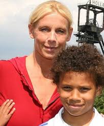 The couple first dated in 2017. Regina Weber Meet Mother Of Leroy Sane She Is A Superstar On Her Own Vergewiki