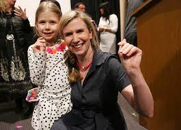 Kateřina valachová (born 15 september 1976) is a czech politician and lawyer who served as minister of education, youth and sports of the czech republic in the cabinet of bohuslav sobotka from 2015 to 2017. Ministryne Skolstvi Ukazala Dceru Mala Valachova Je Stejna Copata Cacorka Expres Cz